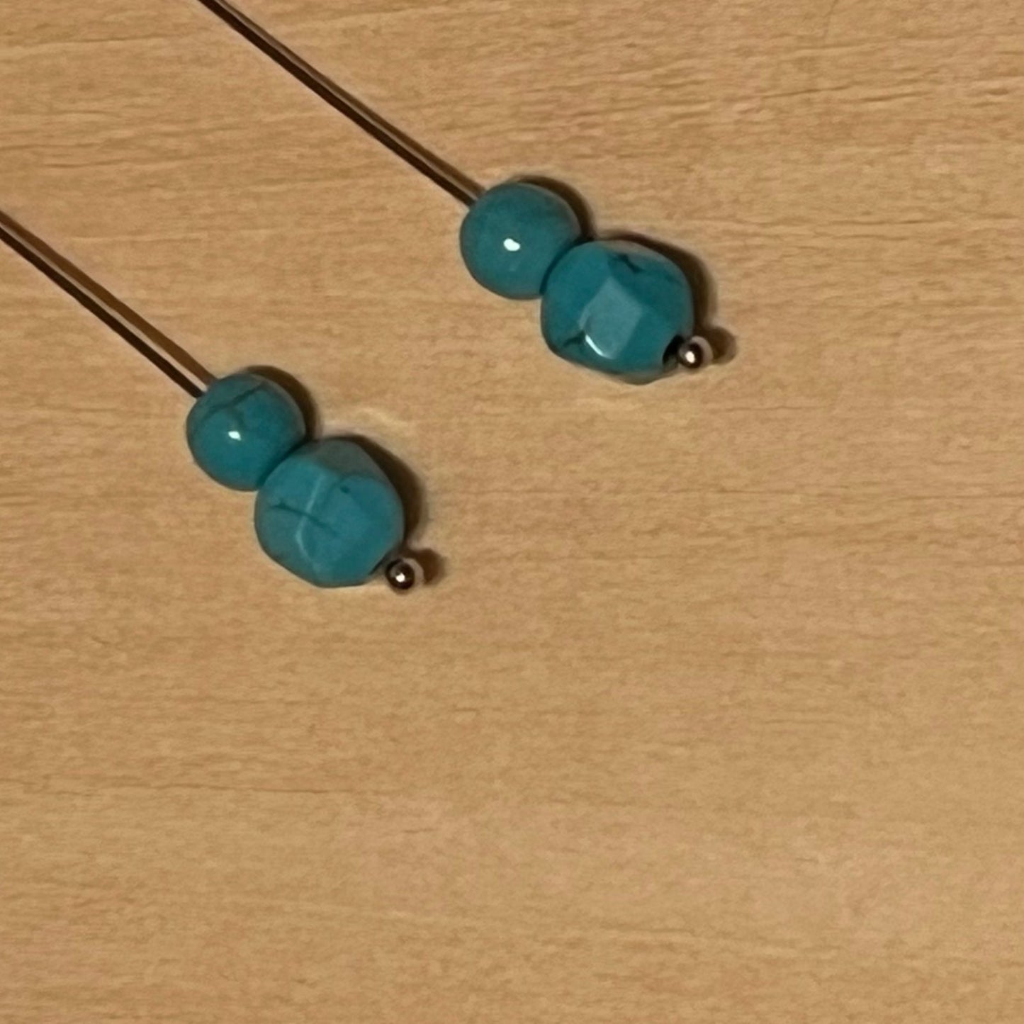 MINIMALIST DANGLE EARRINGS